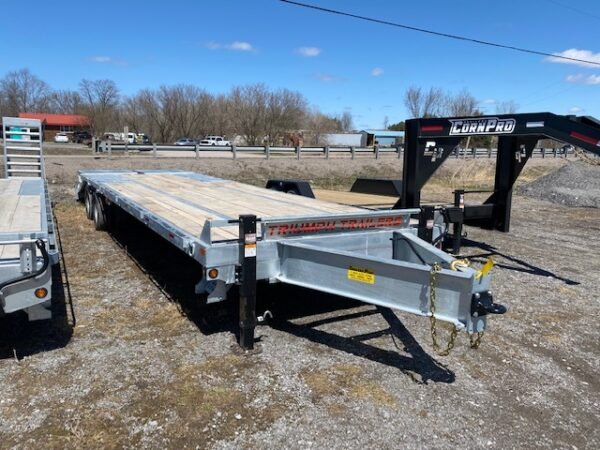 2023 Triumph 25′ Equipment Float - Image 2