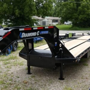 2025 Diamond C FMAX210 HDT 102″x 32′ 25k Hydraulic Dovetail Equipment Tailer Stock #302571 Goose Neck Trailer – Spencer Trailers