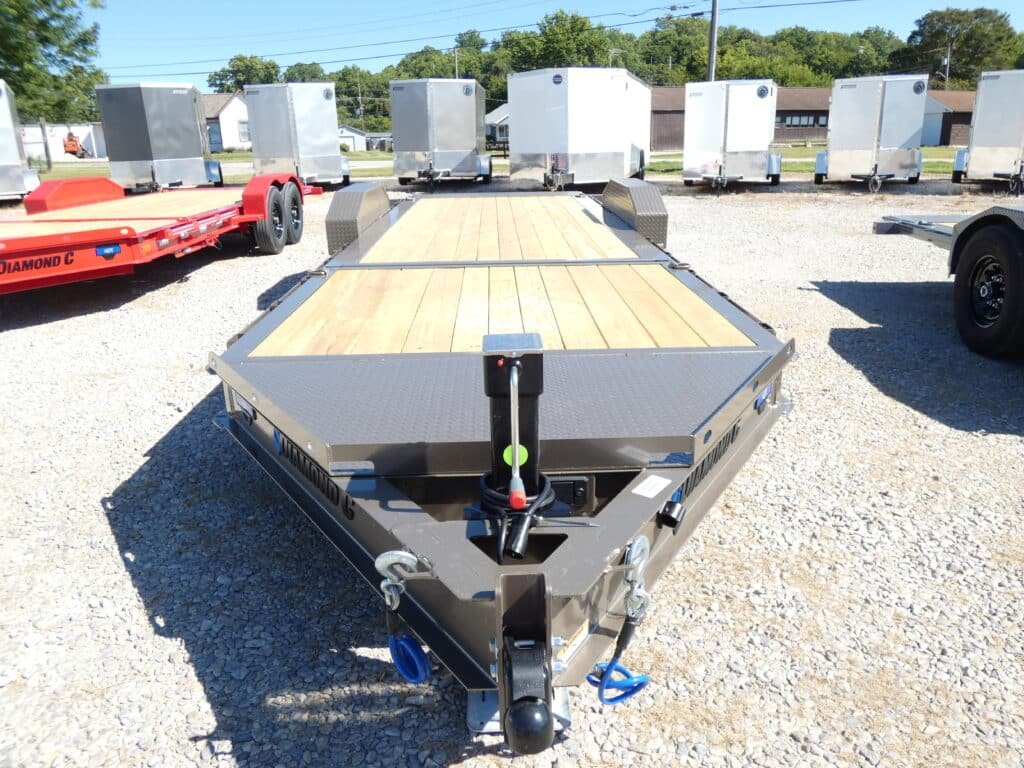 2026 Diamond C HDT207 82″x 22′ 14.9k Split-Deck Tilt Equipment Trailer Stock #304365 – Spencer Trailers