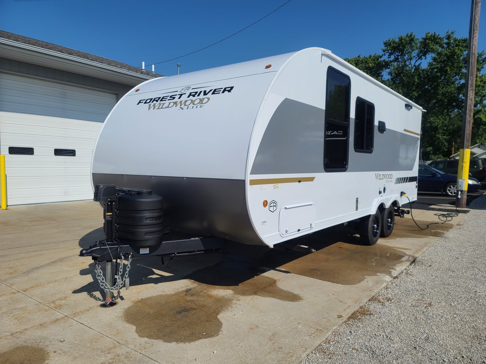 NEW 2025 Forest River Wildwood X-Lite 19DBXLX - Image 6