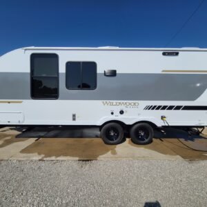 NEW 2025 Forest River Wildwood X-Lite 19DBXLX