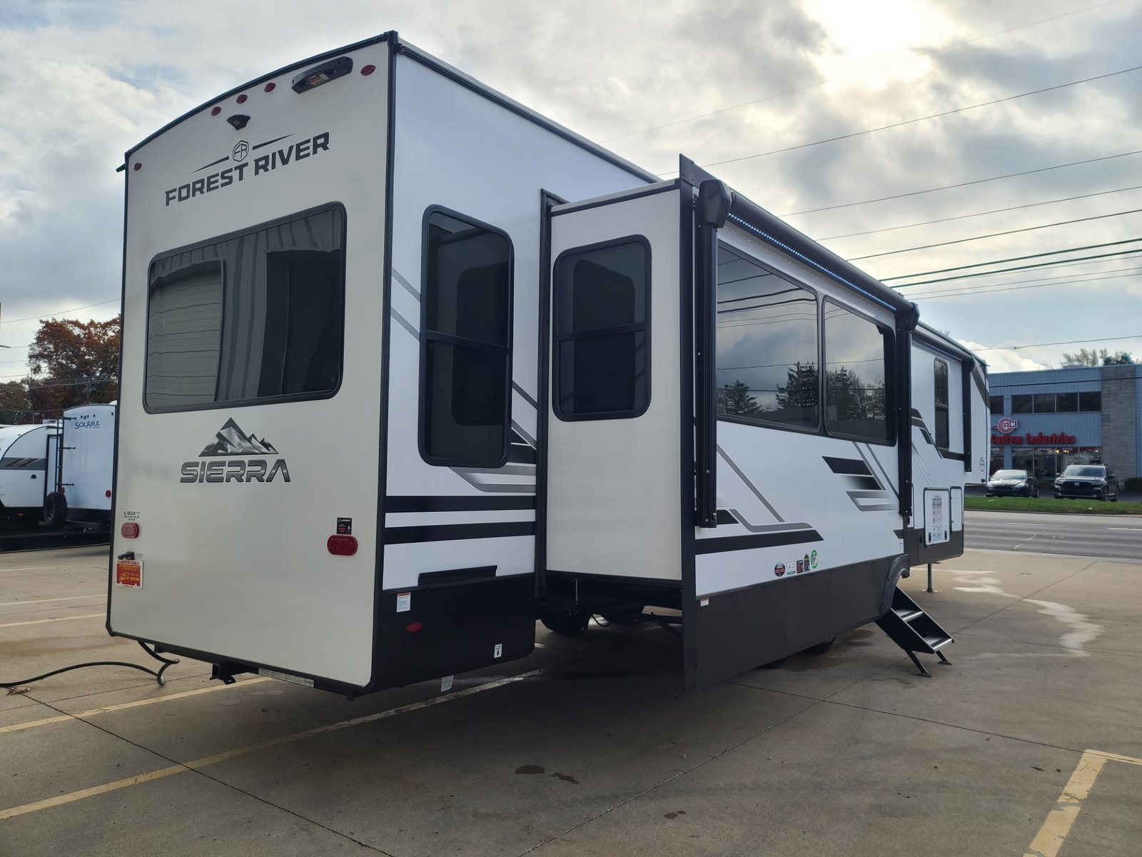 NEW 2025 Forest River Sierra 4003MB - Image 2