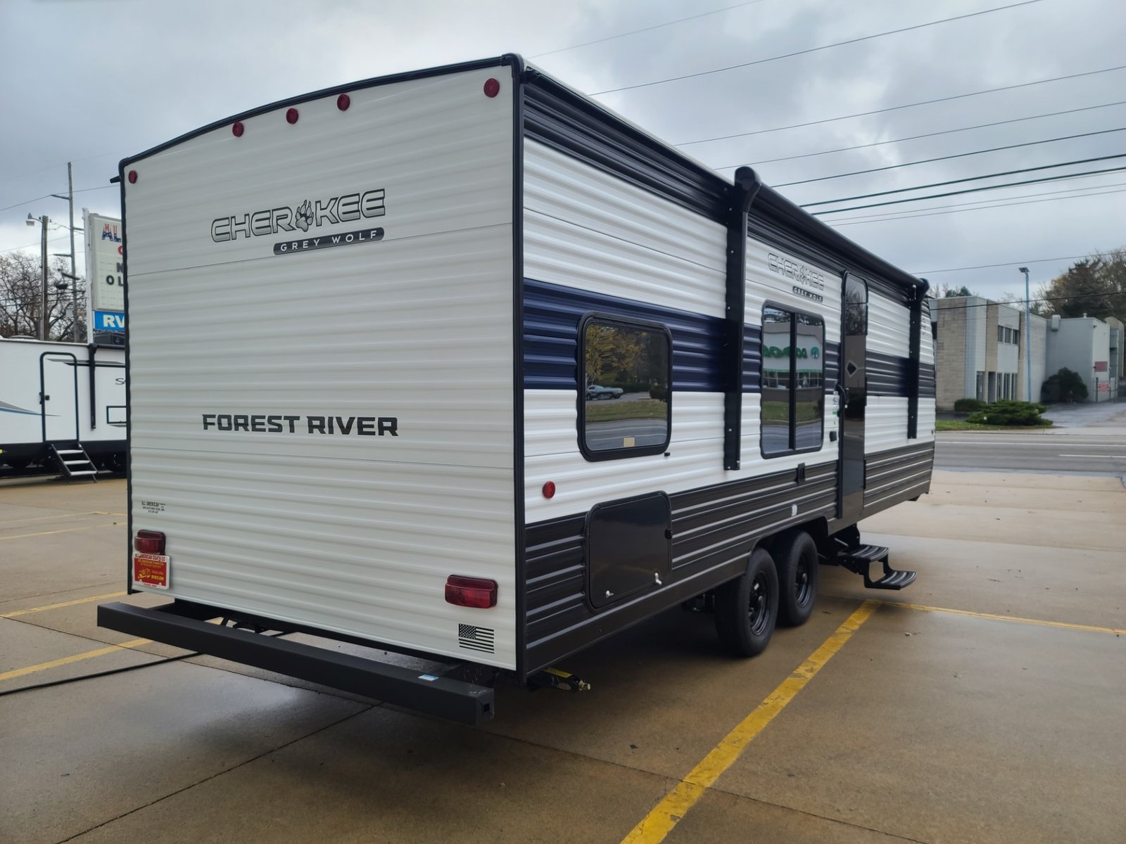 NEW 2025 Forest River Cherokee Grey Wolf 26EV - Image 2